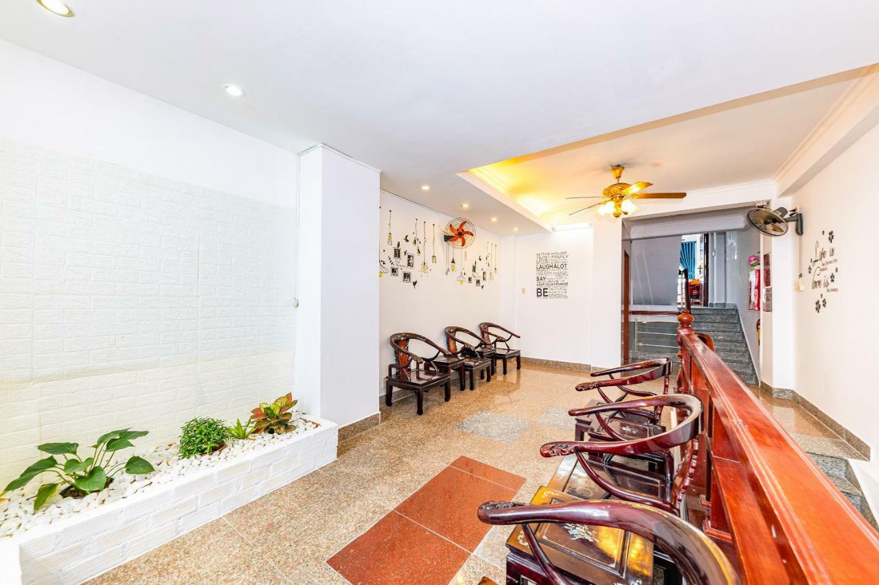 Oyo 311 Shome Hotel На Транг Екстериор снимка